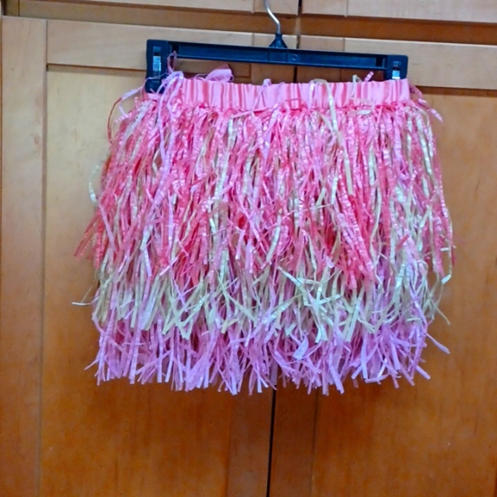 2 sizes Halloween or dress up Hula Skirt